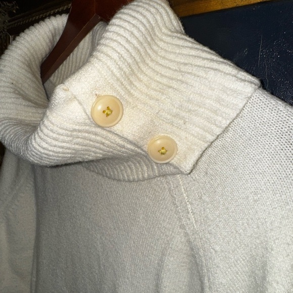 Anthropologie Cream Turtleneck Oversized Cozy Sweater with Buttons Size Large - Picture 7 of 8